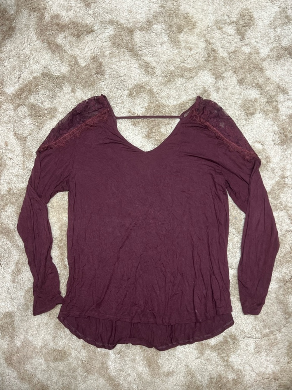 Women's American Eagle Soft & Sexy Burgundy Long-Sleeve V-Neck Lace Shoulder Top
